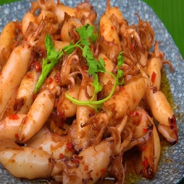 Mực Sữa Chiên Nước Mắm